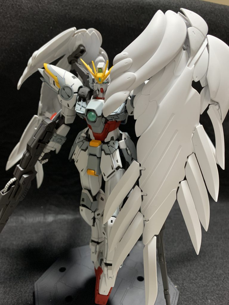 MGのパッケージポーズ