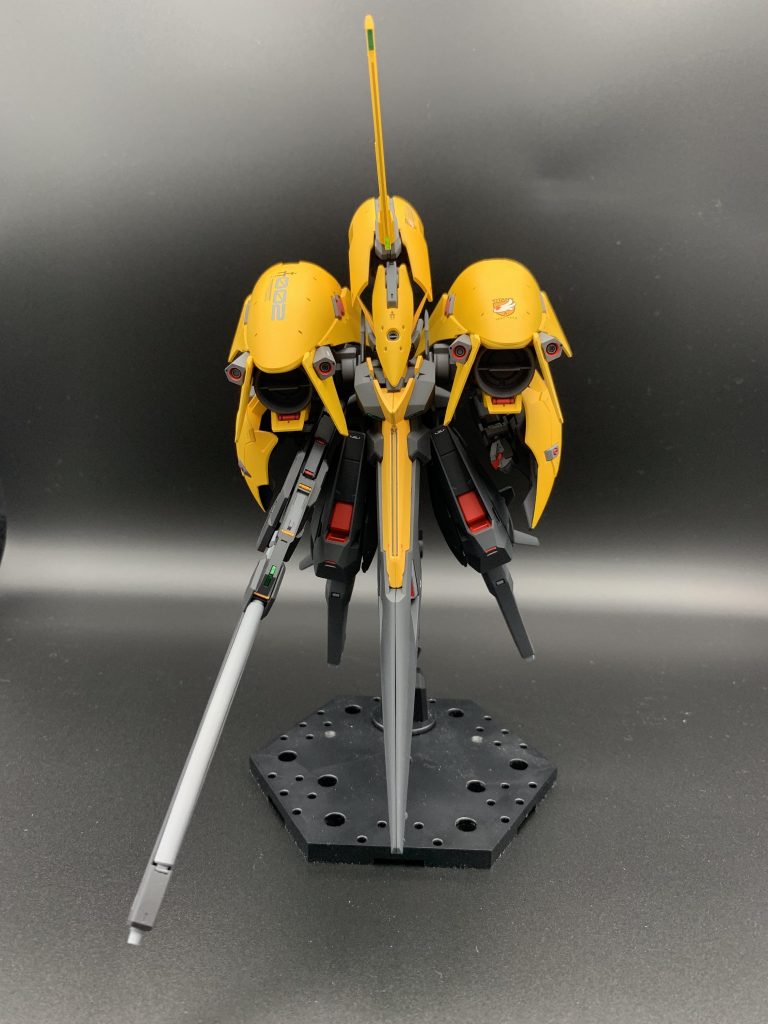 AOZ系キットは部品数も多いので各ユニット毎に製作⇒塗装⇒デカールと進めることで達成感もあり楽しく製作できると思います。ユニット毎に作るときは塗装パターンやデカールの位置等がチグハグにならないように注意します。