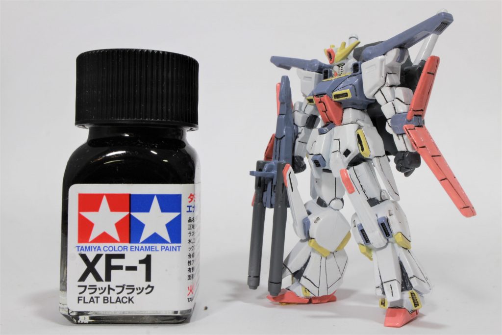 つや消しする前の状態。実は脚の接続に失敗して足裏の接地が不安定…。ご覧いただきありがとうございました！