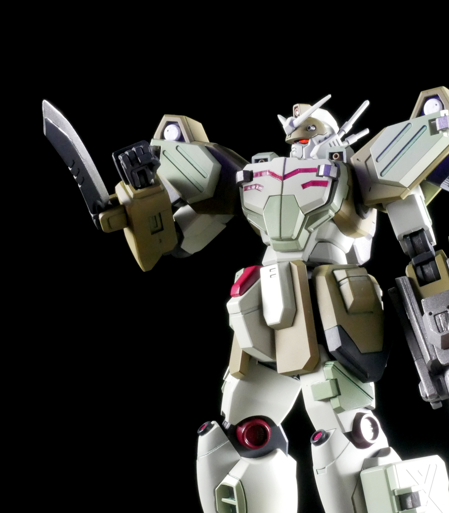 アーミーナイフはピンピンに尖らしております。