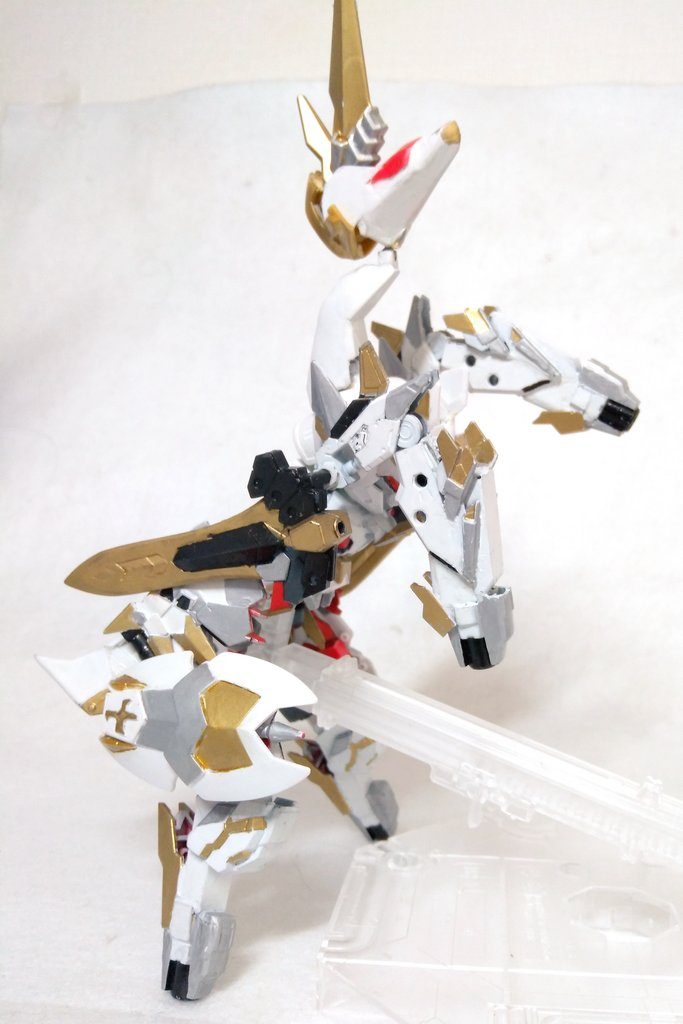 尻尾を外す必要がありますが、立ちのポーズもとれますポージングがムズい･･･以下、制作過程です