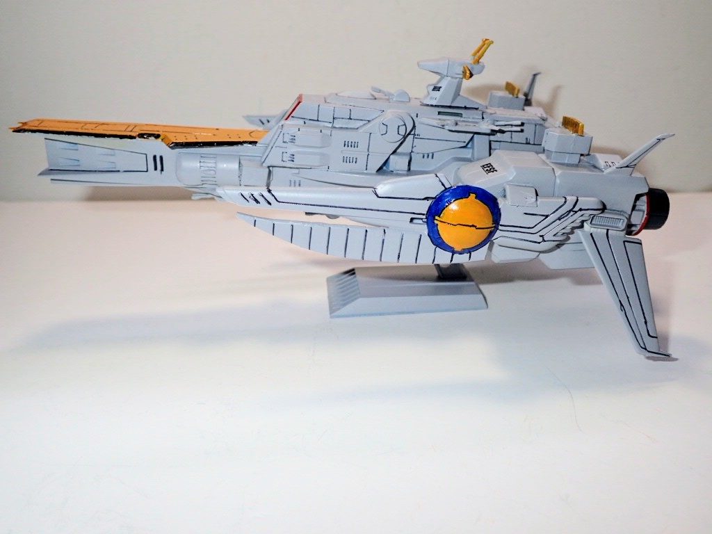 側面から
放熱板とV.S.B.Rを戦艦クラスまで大型化した超火力