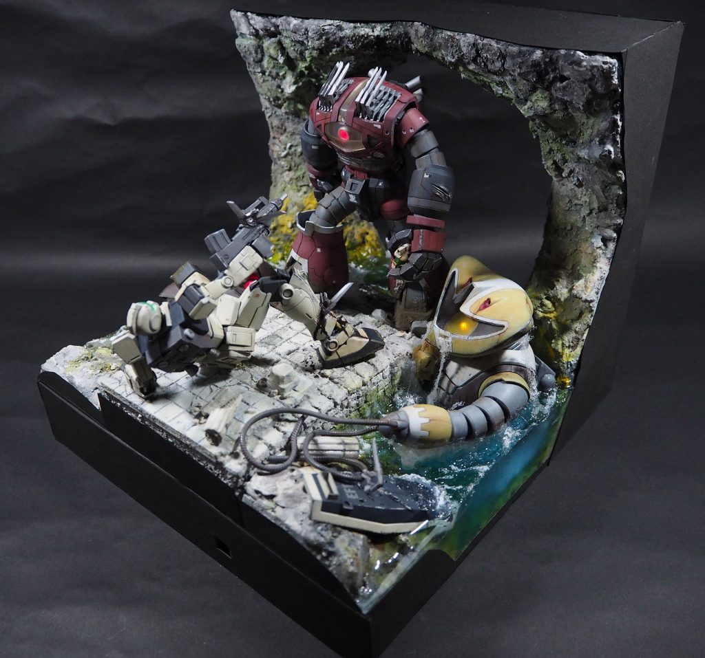 舞台は地中海沿岸の海底神殿。迷い込んだ連邦の偵察部隊が突如海底から浮上した異形の怪物に襲われた…というストーリーです。