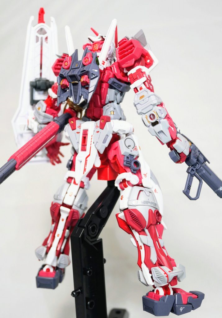 背面の情報量が気持ちいいです。