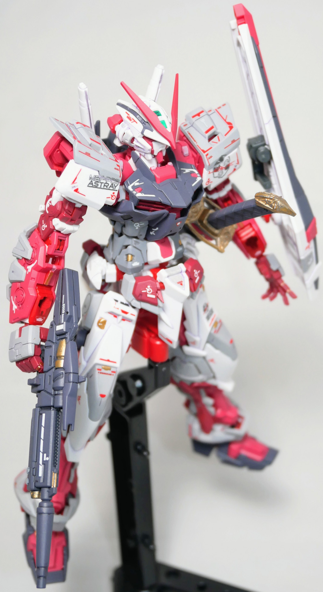 Mbf P02 ガンダムアストレイ レッドフレーム たまさんのガンプラ作品 Gunsta ガンスタ