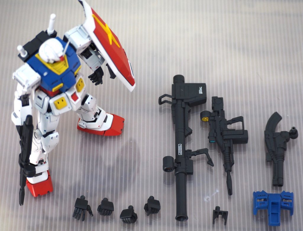 【1/144】HG 機動戦士ガンダム THE ORIGIN RX-78-02 ガンダム【改修・塗装品】全体ヤスリがけ面出しサフラッカーにて塗装エナメル塗料にて墨入れ、細部塗り分け。水転写デカール、両肩のみ付属のシール つや消しトップコート ORIGIN RX-78-02 ガンダムを後期型で制作しました ORIGIN RX-78-02 ガンダムは2回目です 前回は前期型でウェザリングで作ったので今回は後期型で。いつもはここからウェザリングするのですが ウェザリングなしにしました。   ※アーマー内部見える範囲はジャーマングレイにて塗装（肩内部や裾、前垂れ裏など）※頬の内側もジャーマングレイにて塗装 ※バスーカやショルダーキャノンは砲身を開口しています ※バスーカの照準は開口の上デコパーツを付けていますhttps://page.auctions.yahoo.co.jp/jp/auction/d500506660   