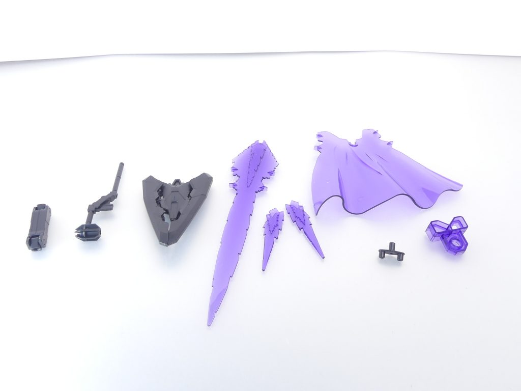 セット内容。・トライホルダーフレーム本体・トライホルダーフレーム用アーム・手持ち用追加グリップパーツ・トライスラッシュブレイド用クリアエフェクト・ビームマント用クリアエフェクト・BAー0対応スタンドパーツ・ジョイントパーツ(AGP2軸→1軸)AGP2軸→1軸のジョイントは結構貴重です。フレーム用アームも汎用性高く使えます。