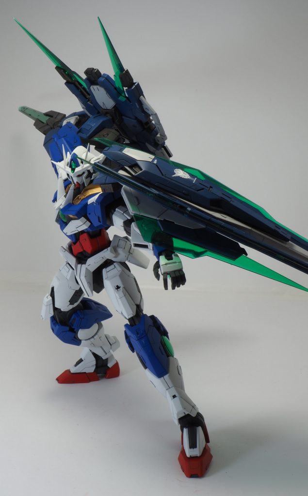 スジボリは彫り直しも含めて、全体に行いました。スミ入れしたときのクッキリ感が増したと思います。