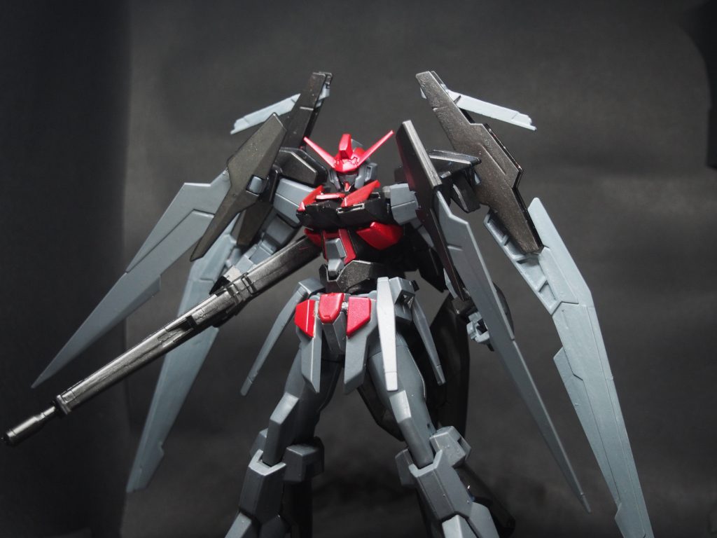 AGEⅡをベースに、AGEFXのパーツが用いられている