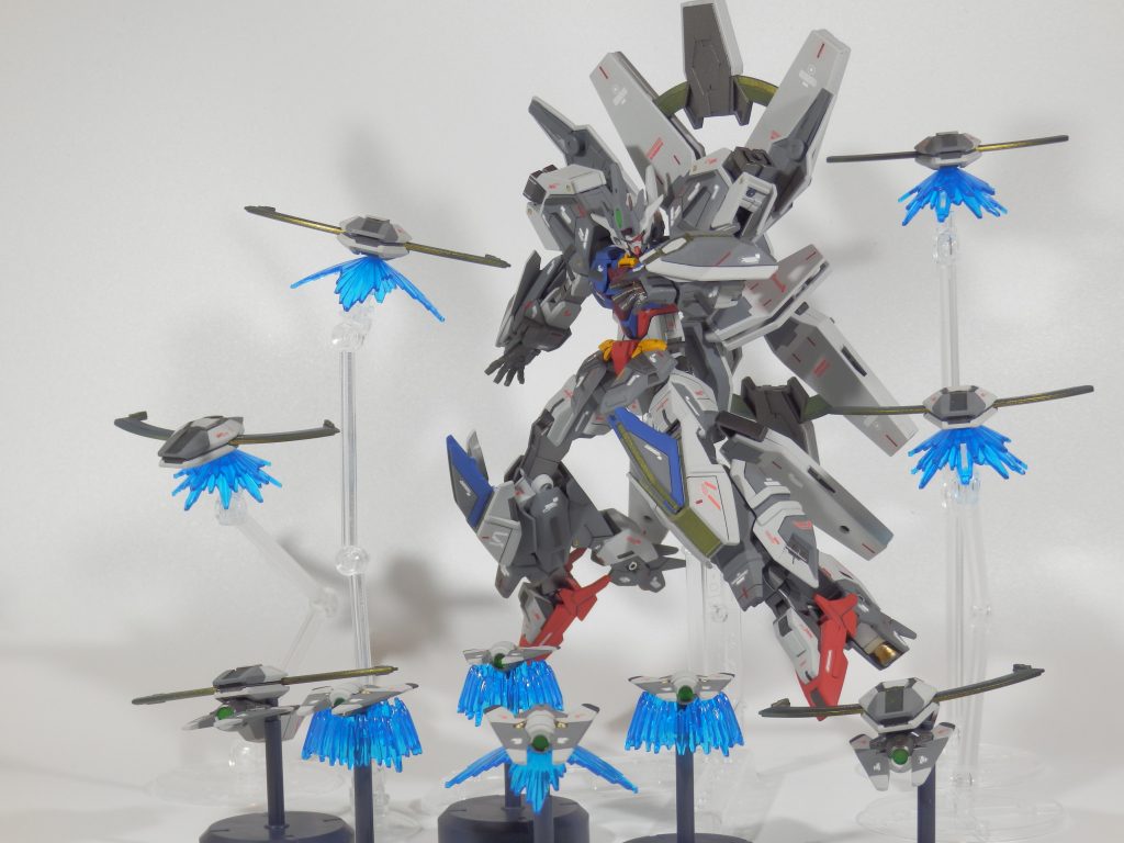 ポーズ②武装は10機のビットのになります。ヴォワチュール・リュミエールによるエネルギー変換でビットを運用する設定です。