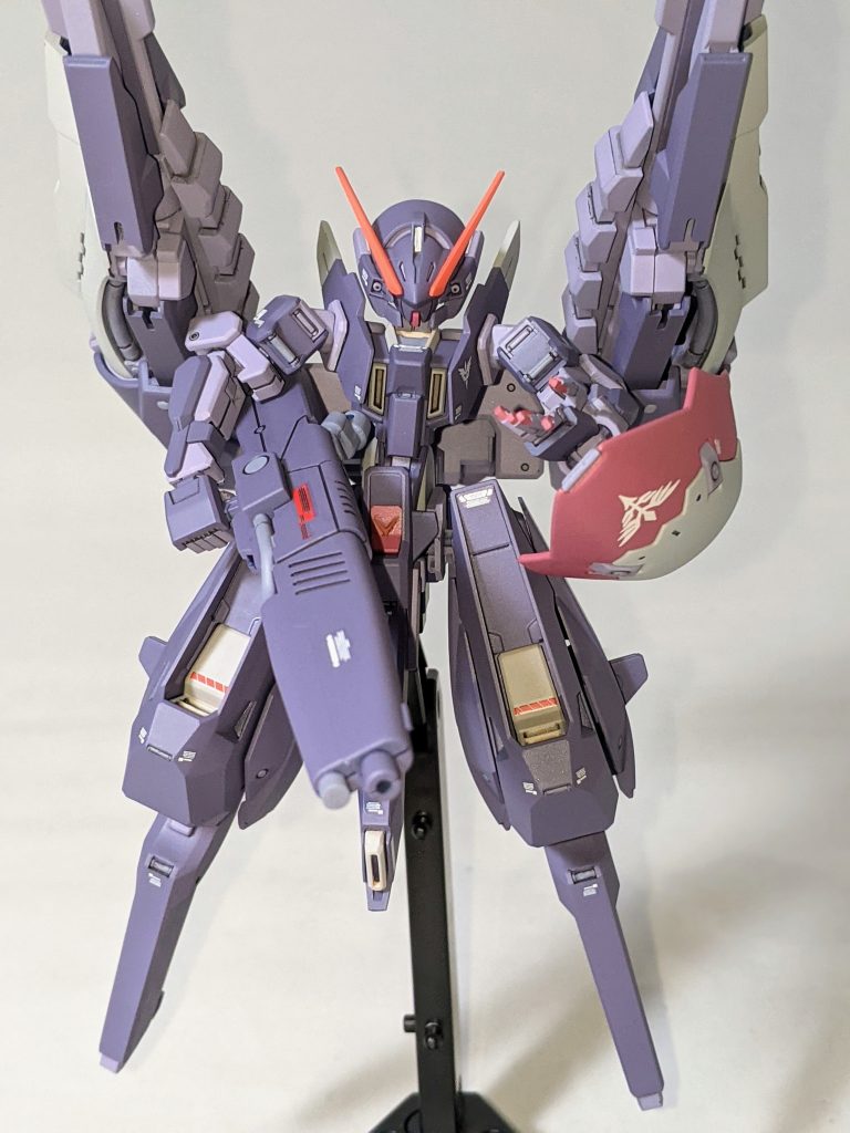 アゴが立派な印象でしたので、削って可愛くしてます。