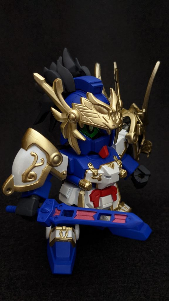 獅青刀の赤はメタリックレッド+シルバーでメタリックピンクを作り、明るさを意識しました。