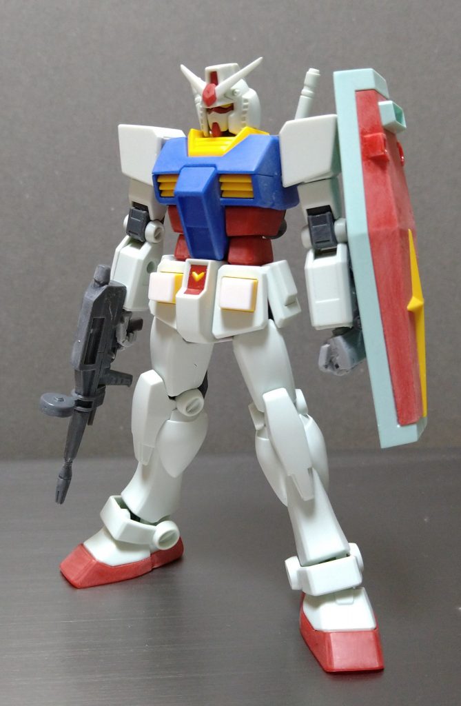 ライフルとシールドは、HGUCのストックから流用しました。