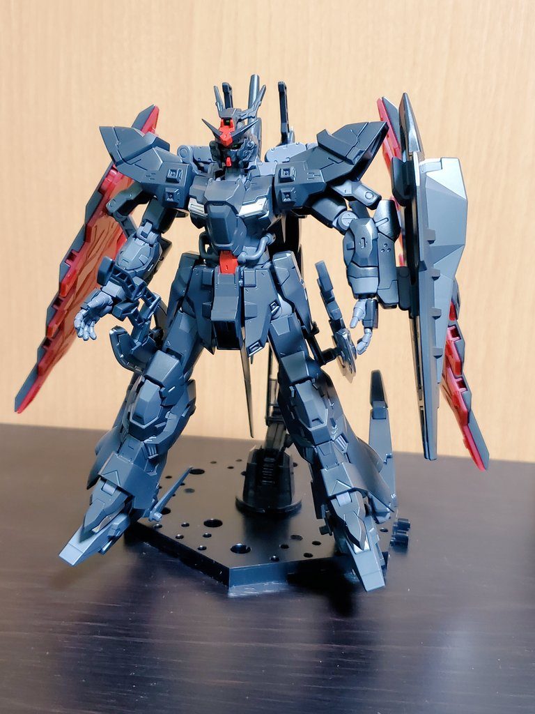 塗料黒:ミッドナイトブルーグレー(濃):メカサフ・Sヘヴィグレー(薄):メカサフ・ヘヴィ銀:Exシルバー赤:モンザレッド