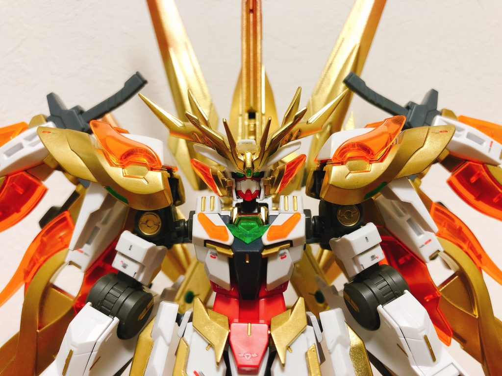 正面アップツノは各機体のものをミキシングしています。