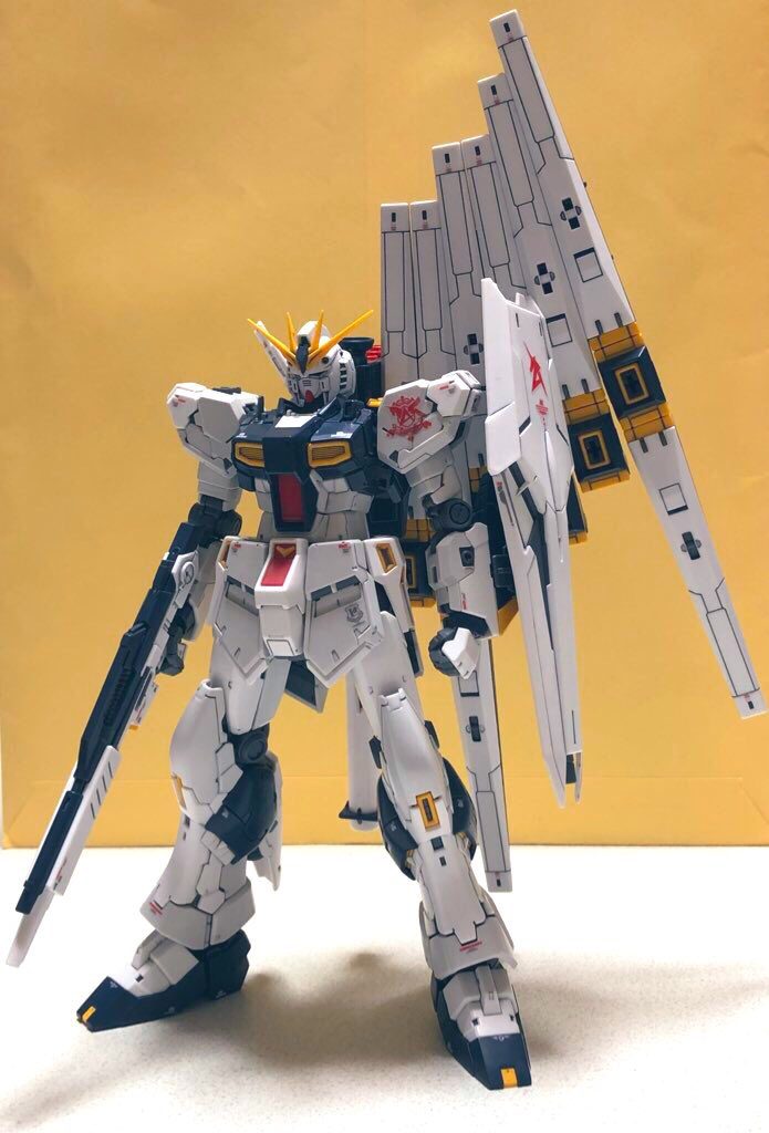 RG νガンダム–2枚目/制作者：VGUN