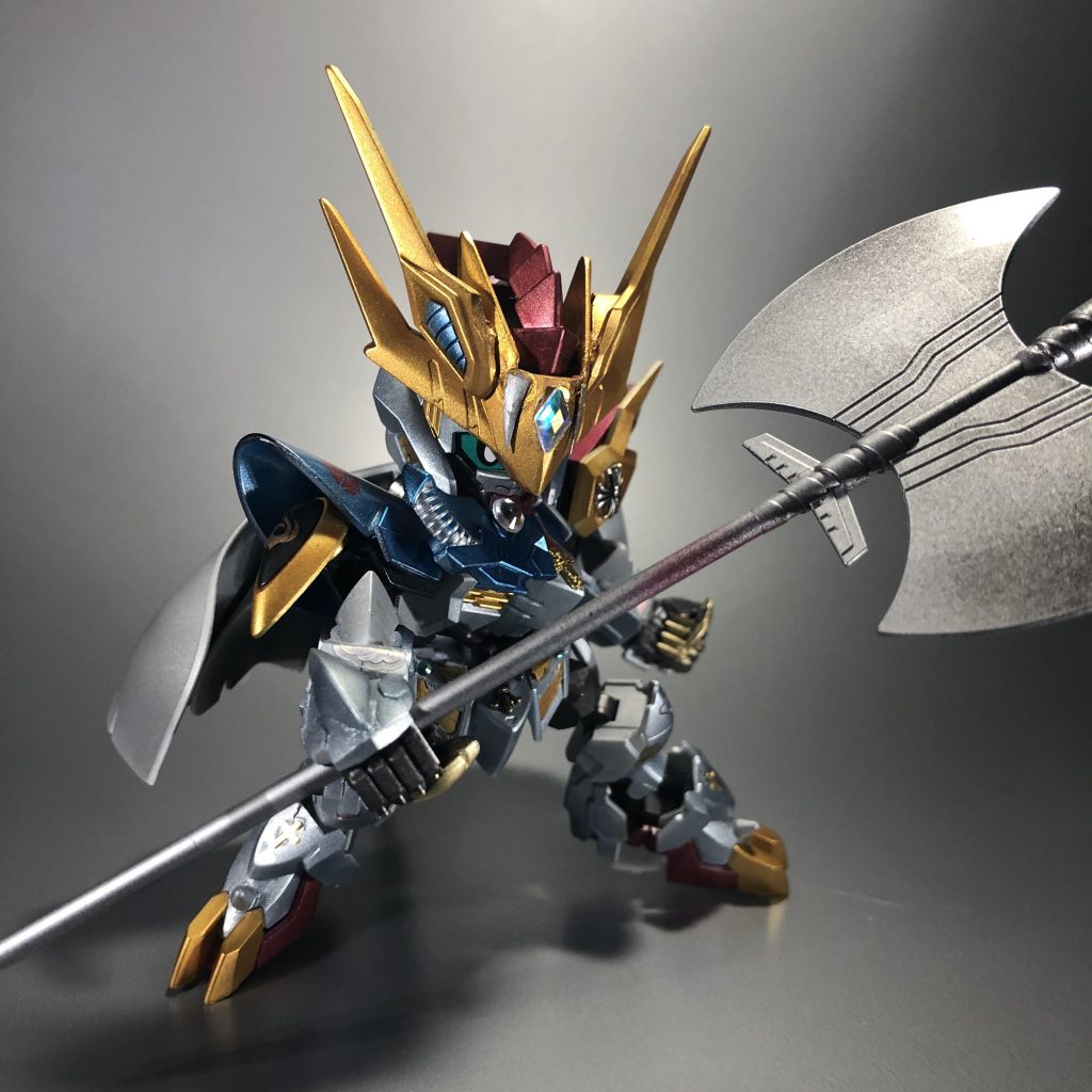 戦士隊ということで大斧を持ってのポージング