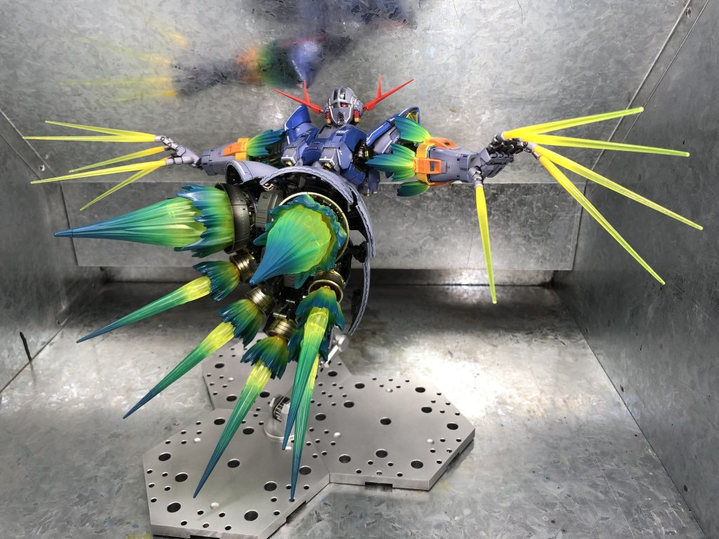 大迫力のスカート展開！