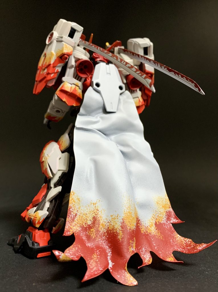 アニメ版しか知らないニワカですが、「鬼にならない!」といった煉獄さんの背中に、鬼のシールド背負ってるのはなんか違う気がしてマントだけ自作しました。