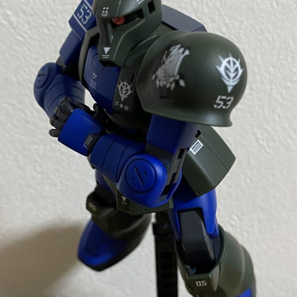 「このザクとて、わしと百戦錬磨の戦いの中をくぐり抜けてきたのだ!」