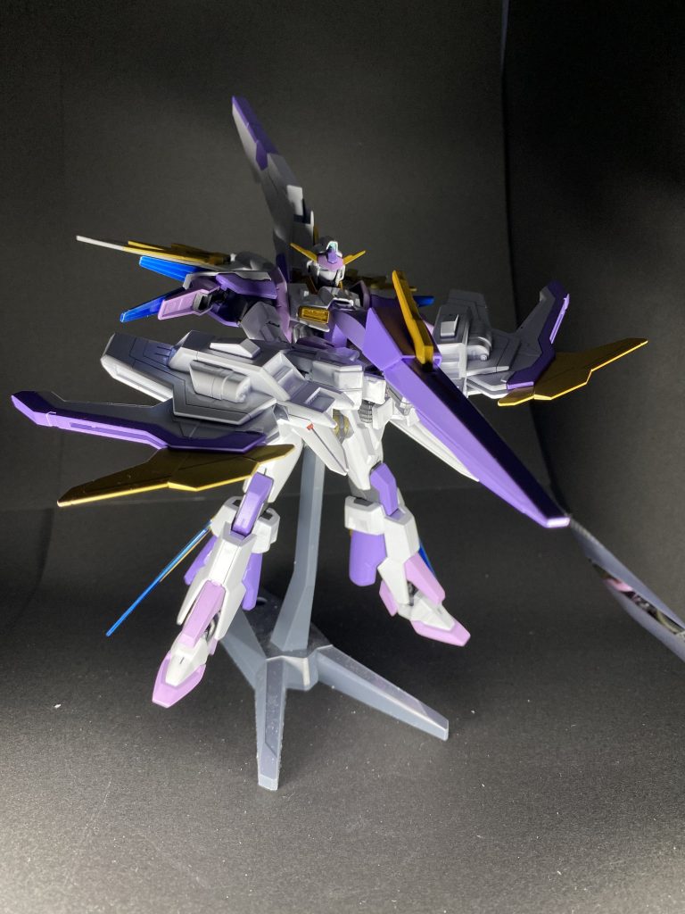 ライトニングゼータ素体のため、こちらももちろん使えます。ついでに腰にヴェスバーついてますのでそちらも同時に発射可能。