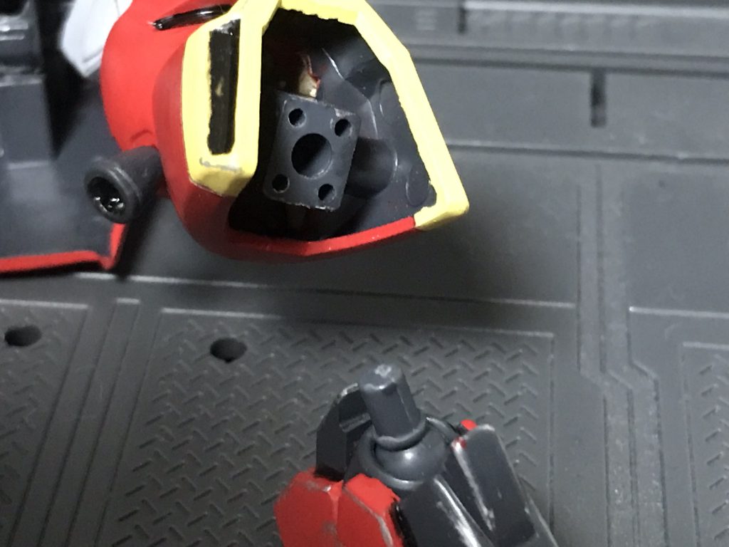 足首はコトブキヤのジョイントパーツ等を移植してます足首の造形的にGフレーム移植が難しそうだったので…