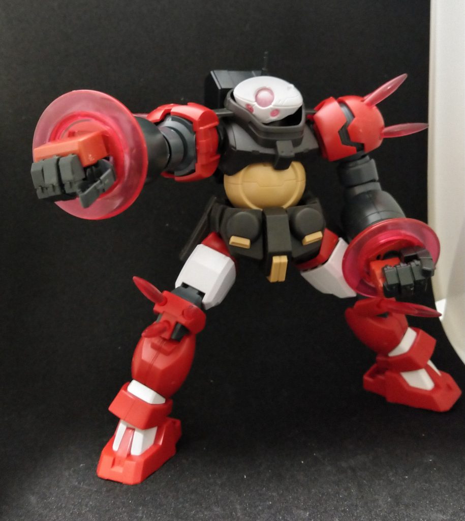 肩と足はAGE1タイタス、腕はゾゴックです