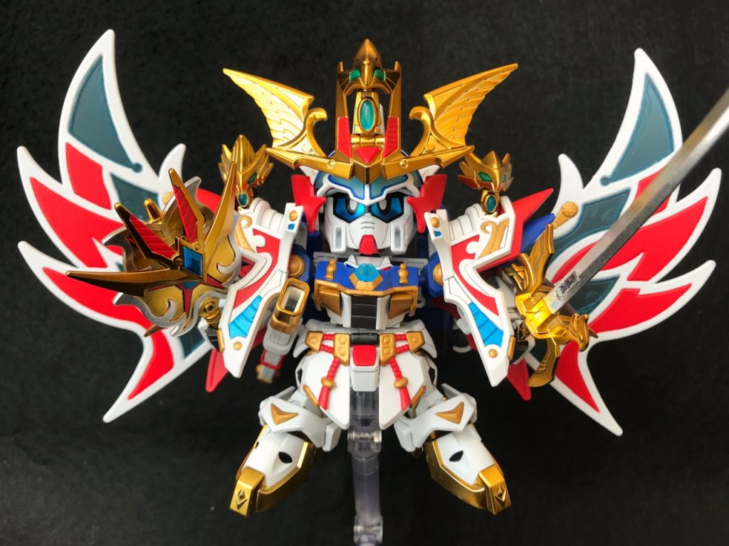 フロントビュー羽はシステムインジェクションで多色成形されてましたが、塗り直してます。システムインジェクションは素組みだと見栄えいいですが、塗装は大変ですね💦