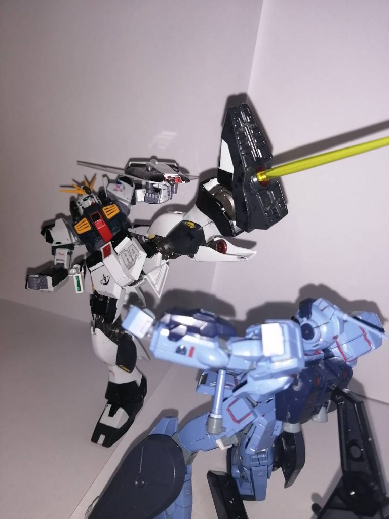 脚部ビームサーベルペイルライダァー(2回目)