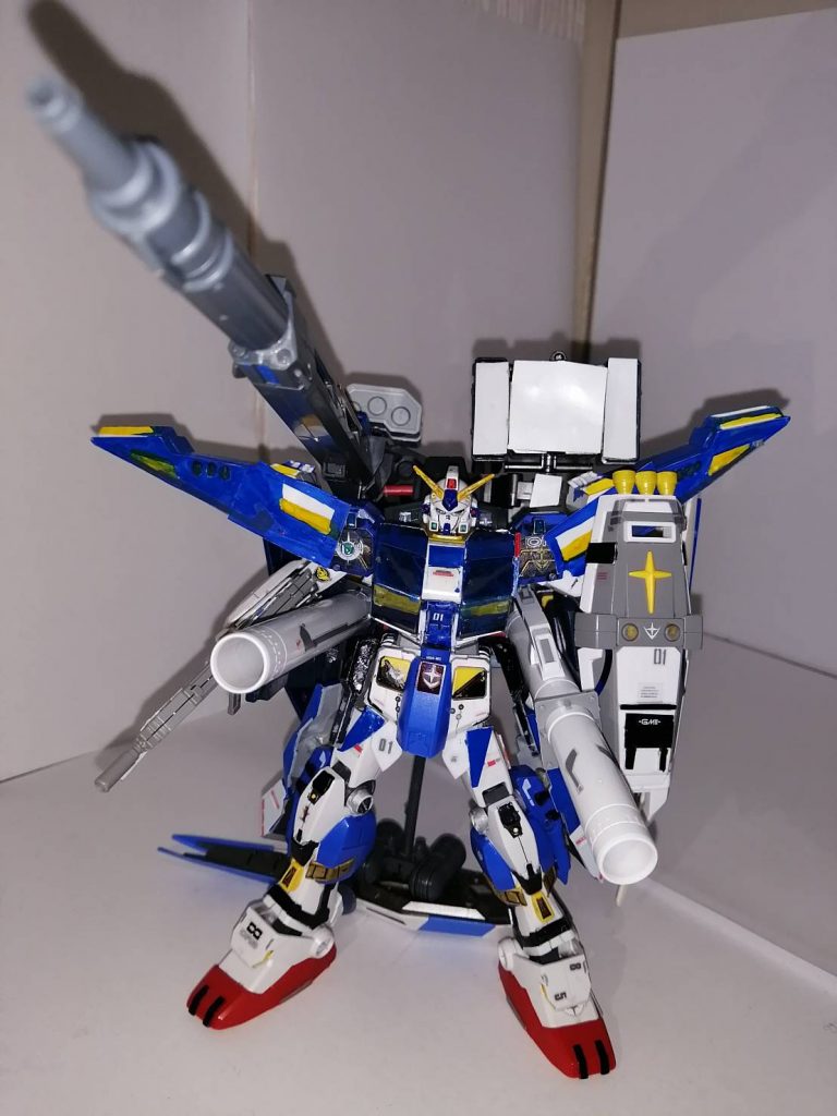 腰部ビームキャノンバックハイパーメガビームキャノン「重い…」 ニューハイパーバズーカを使用しております