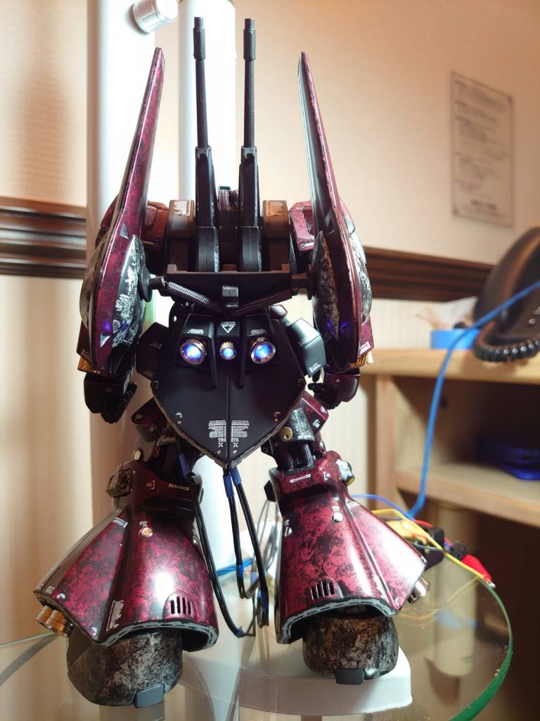 後ろから………