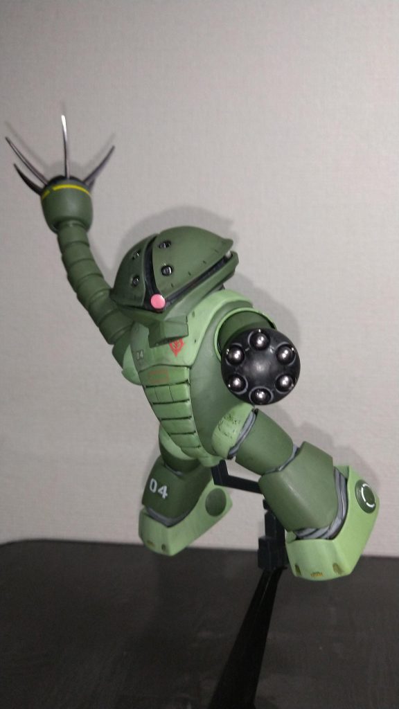 ぶら下がる感じで