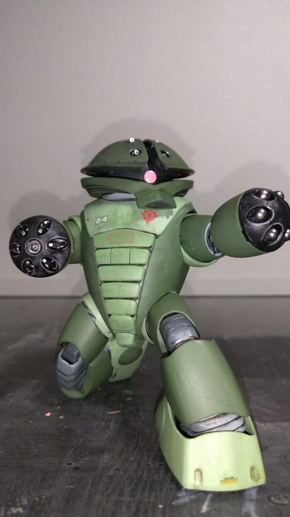 体育座りは出来ませんが膝立ちはぴっしり決まります。