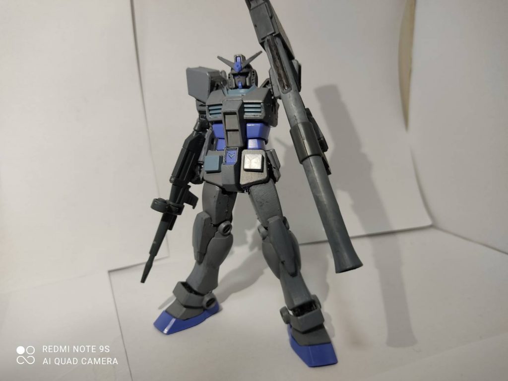 正面クリアがあまり好きではないのでグレーで塗装しました