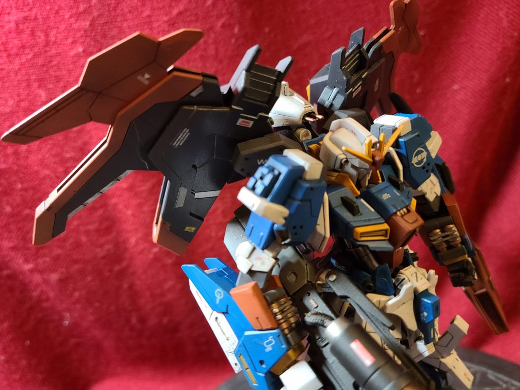 お気に入りのアングル。胸部は前方に1㎜延長してあります。