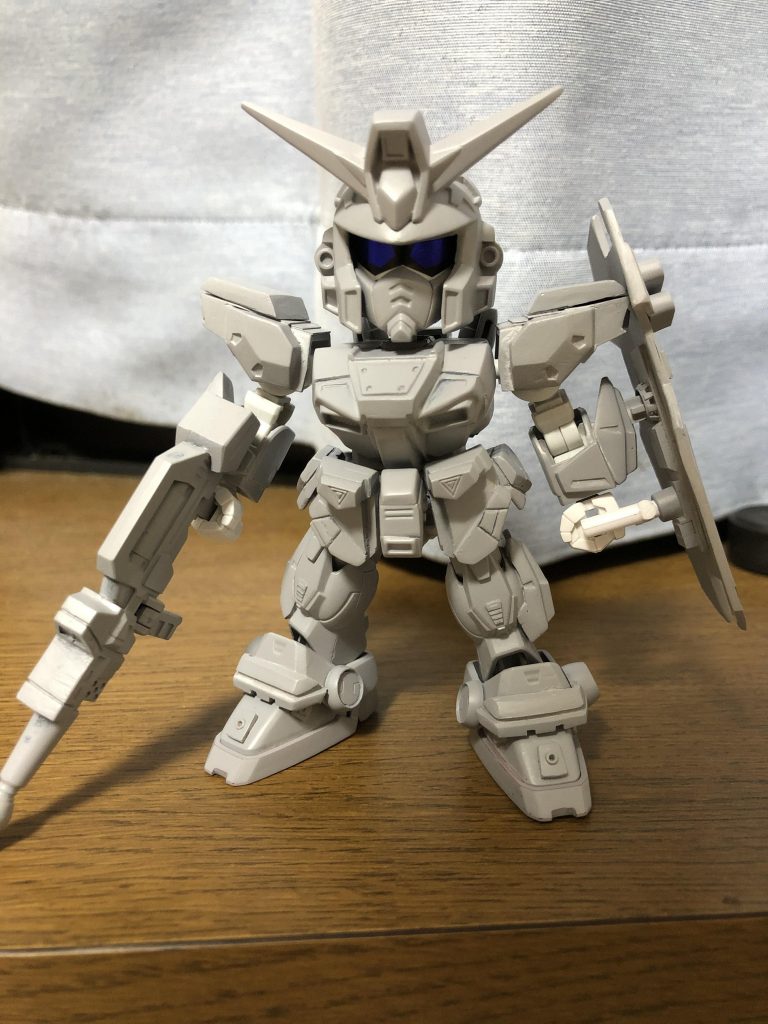 サフ状態で、状態をチェック後塗装しました。