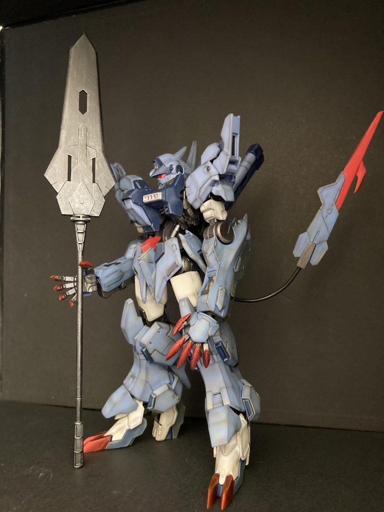 久々のガンプラとhgでしたが、とても楽しかったです!自己満足感が半端ないトーリスリッター・ウールヴヘジンでした!最後までお付き合いいただきありがとうございました!!