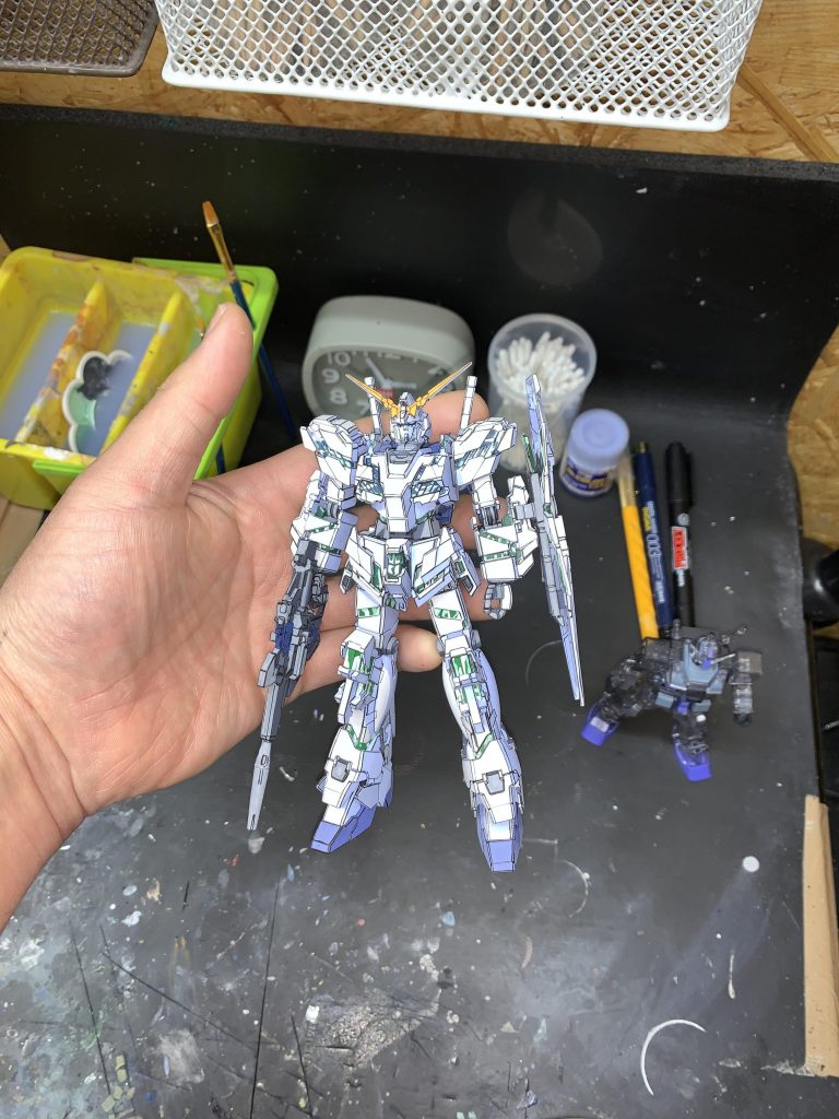 手に持って撮影。違和感(*´ω`*)