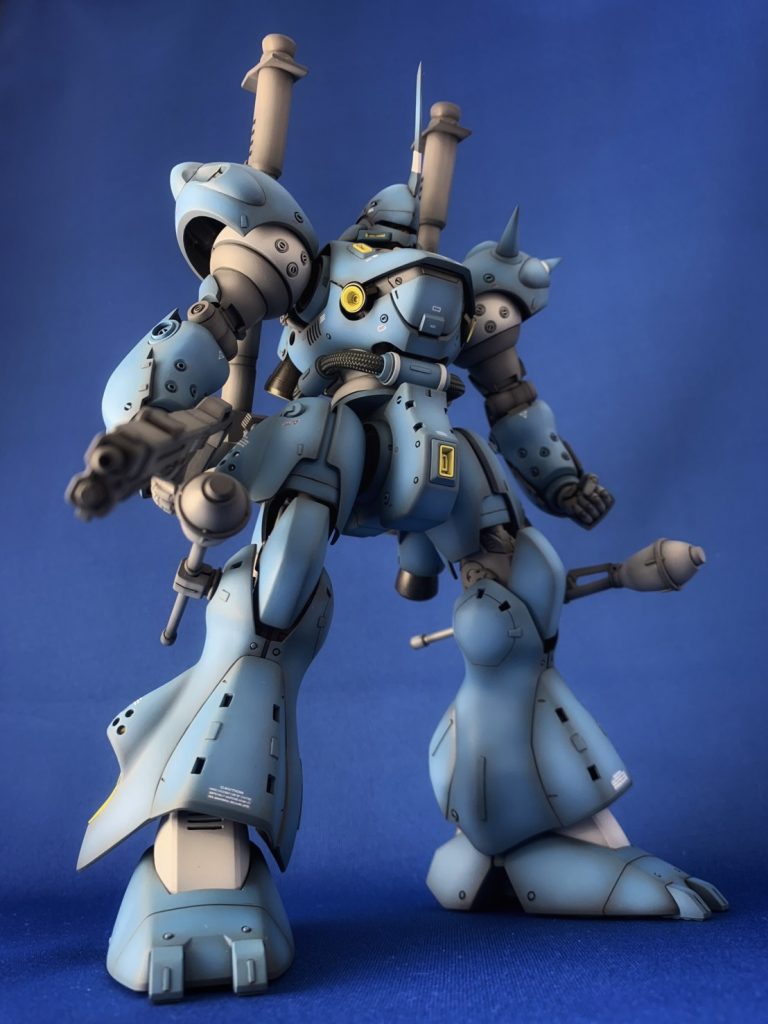 少年時代のパチ組み以来のガンプラです。RCカー以外の模型には殆ど触れていませんでしたが、プラモデルを作るにあたり様々な技法、工具、マテリアルが用意されていることに驚きつつ、現時点で出来そうなこと、やってみたいことに出来る限りチャレンジしてみました。