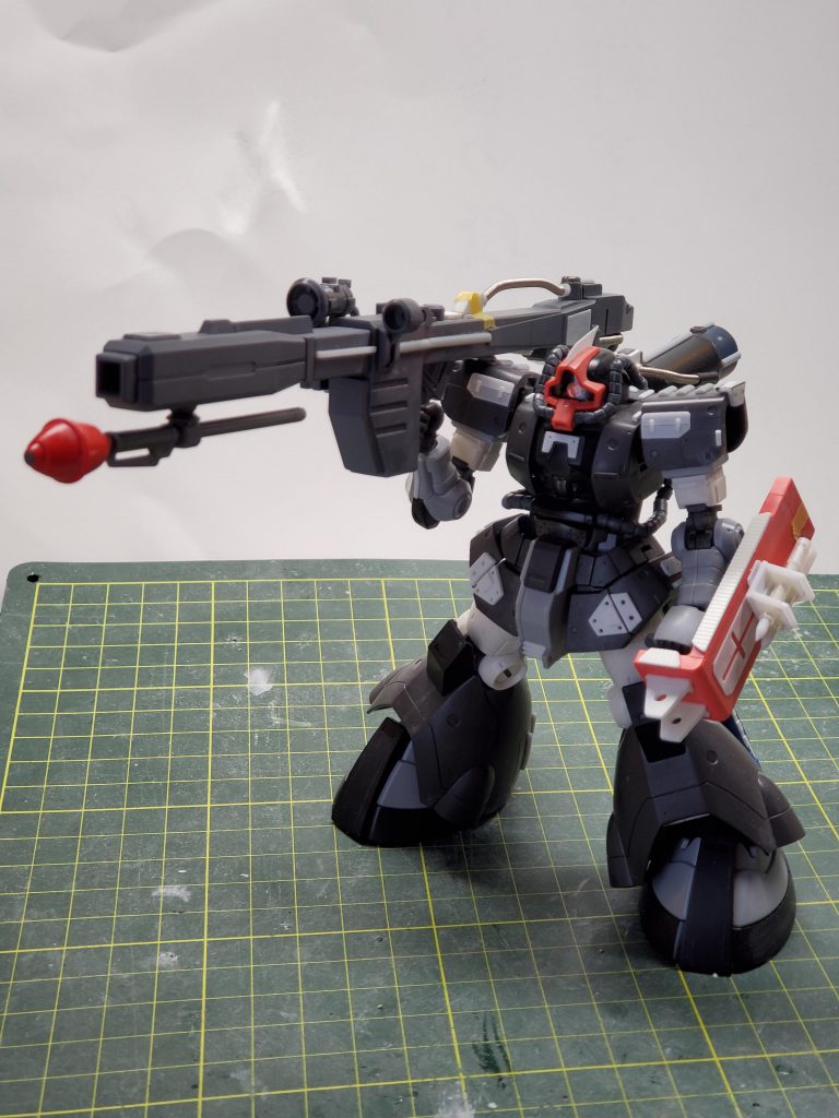 ジャンクパーツとプラバンで、こんな感じです☺