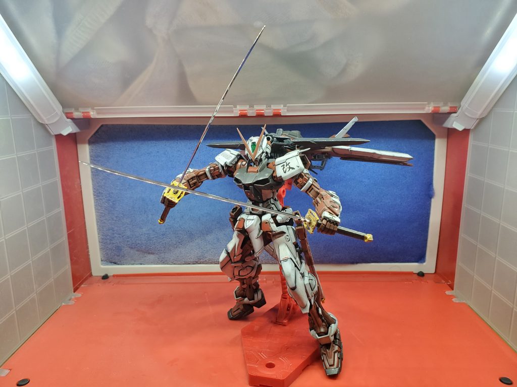 MG　ガンダムアストレイ レッドフレーム改–4枚目/制作者：イソジン