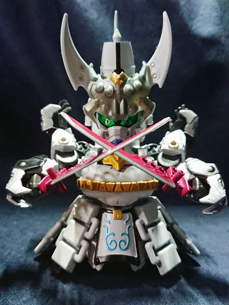 その帝江にガンダム武頼から4本腕の鉄機、リョウメンスクナを取り入れて制作しました。両面宿儺も異形の人として記述があるそうで、掛け合わせて三国伝の闇の勢力(蚩尤)枠にしてみました。