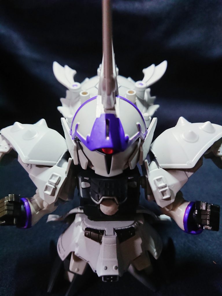 そんな梁冀を過去作の司馬防ムーンガンダムの時代に合わせて、ダグ・ドールを演者にしてみました。(正確には時代が数年違います。)ちなみに鳶肩豺目は、鳶のようないかり肩と、ドールのような鋭い目のことで、まさにダグ・ドールらしい表現だと思います。