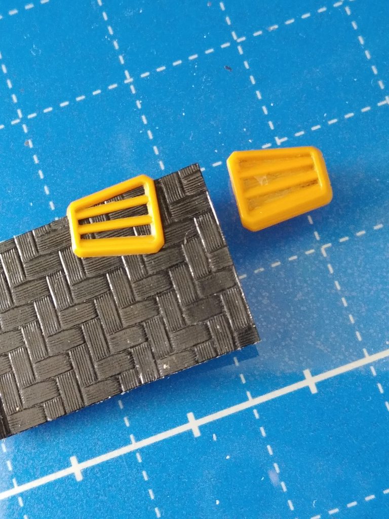 細かい工作も色々試してます。