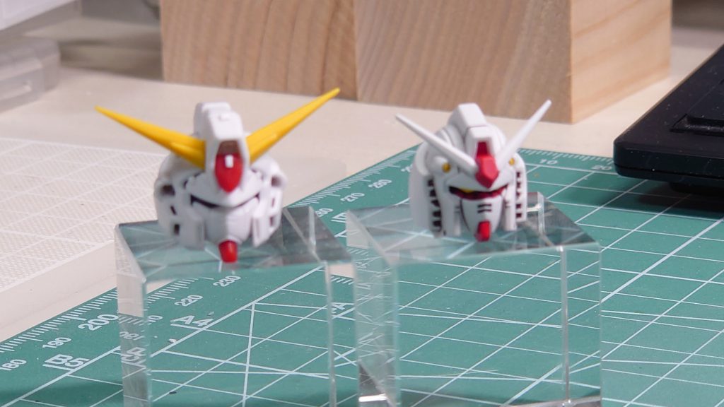 1/144ガンダムと頭の大きさ比較。さすが小型MS。。