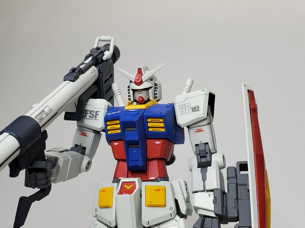 プロポーションはかなり特色があるので、弄らずに😄というか、弄れません😆