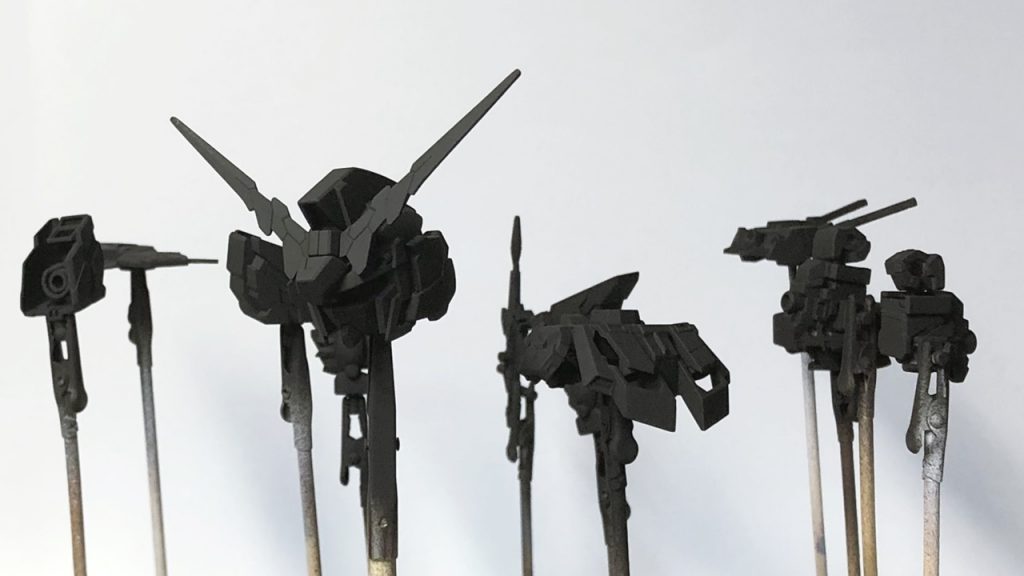 下地はターナー色彩株式会社の『U-35』シリーズのブラックジェッソ。