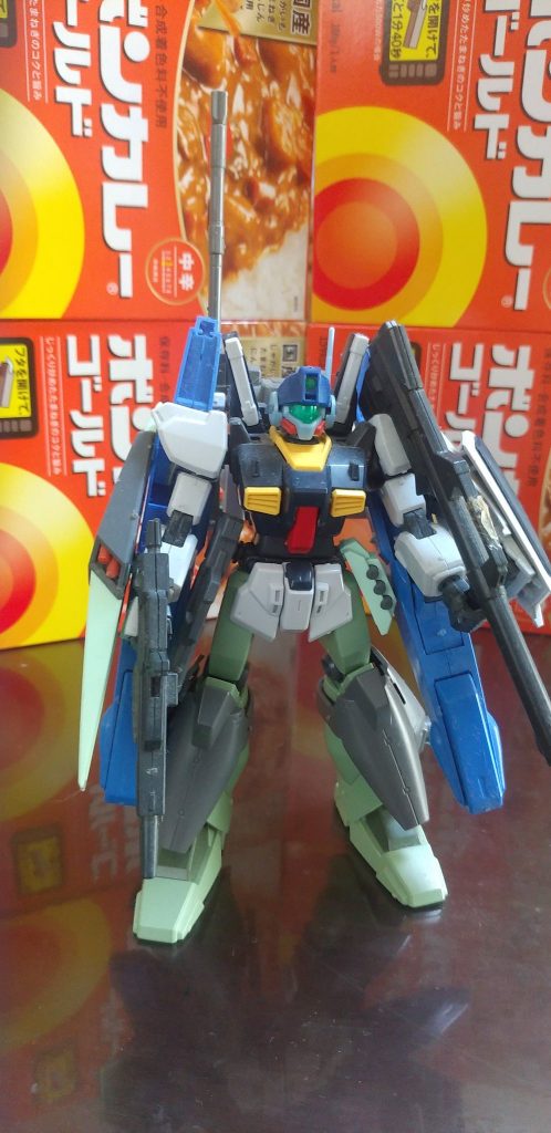 棒立ち()Ezアームズの180mmキャノン砲のせいで縦に幅とるw