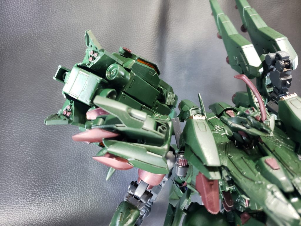 複合追尾ミサイルプライマルアーマーを強化する製波装置の機能も持つ。