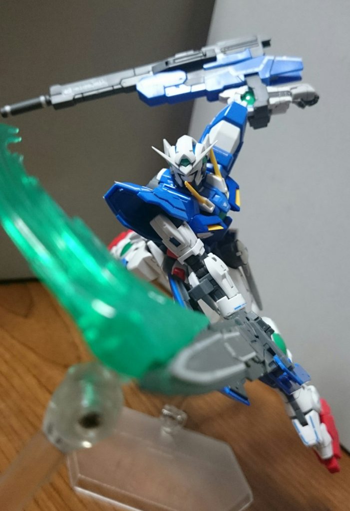 ソードモード+エフェクト足の付け根が前方にあまり可動しないのが……リペアIV発売される際には改善してほしいっスね